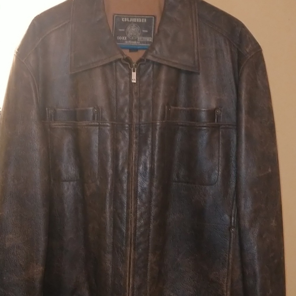 Guess leather jacket Size: Large dark/light brown